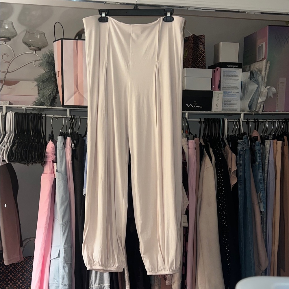 NWOT Free People FP Movement Creme Pants Size: Large